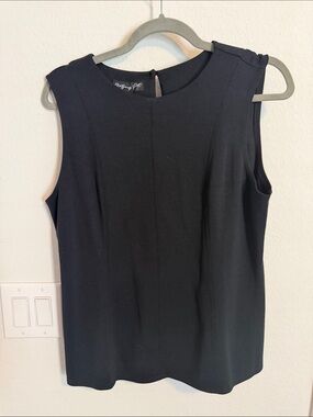 Maggy London Black Sleeveless Ponte Shell Top